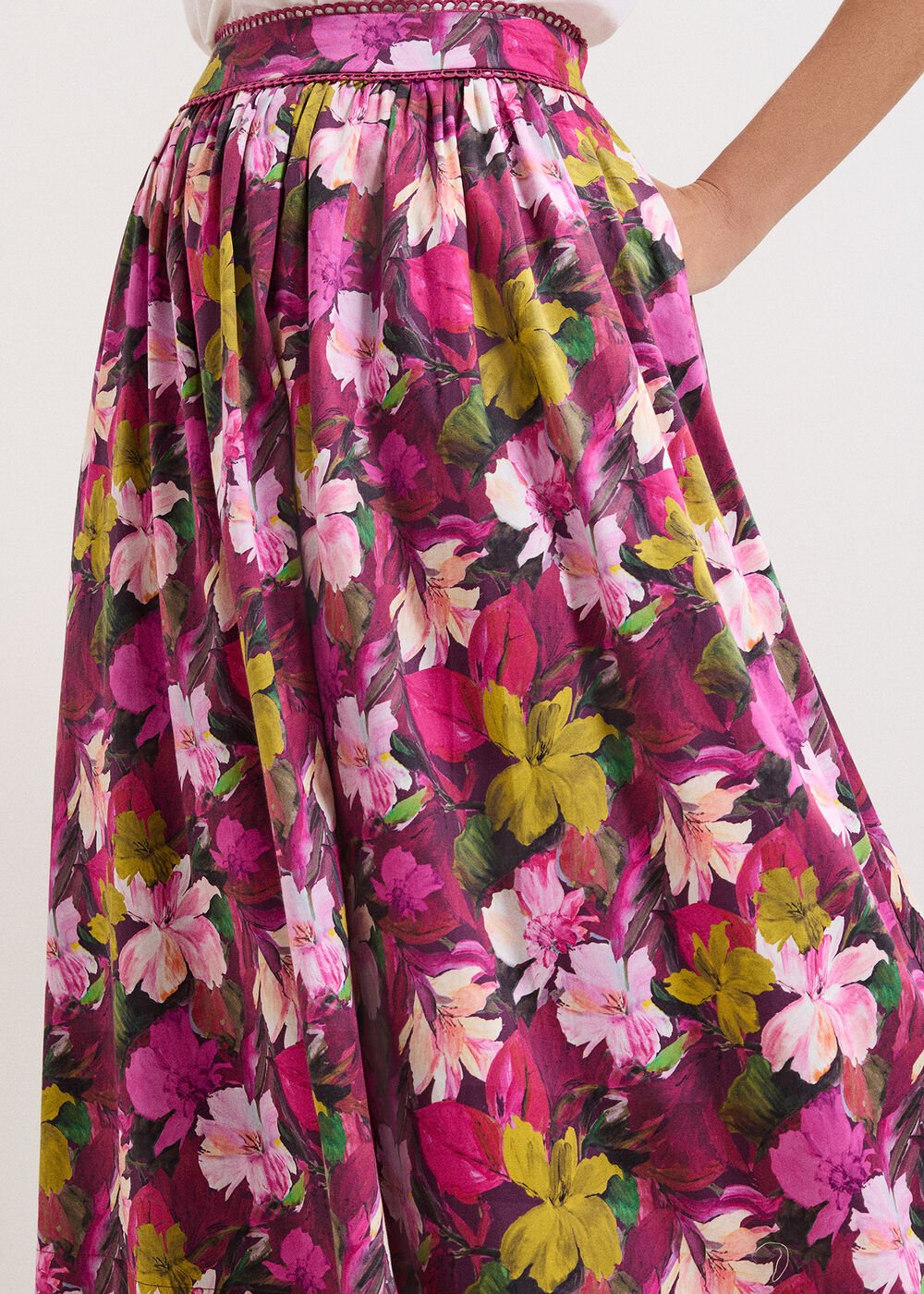 Arina Floral Skirt