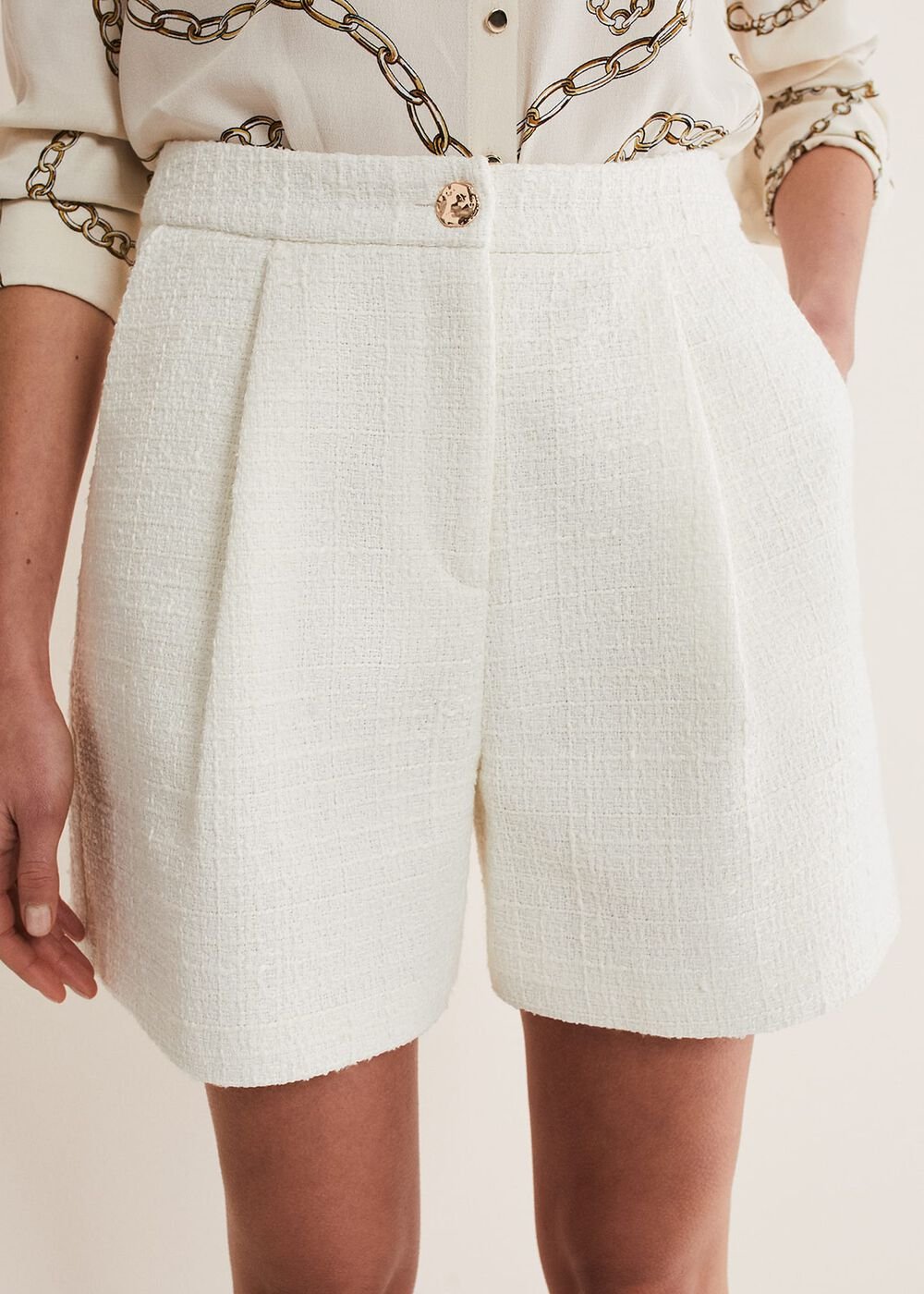Auden Cream Suit Shorts