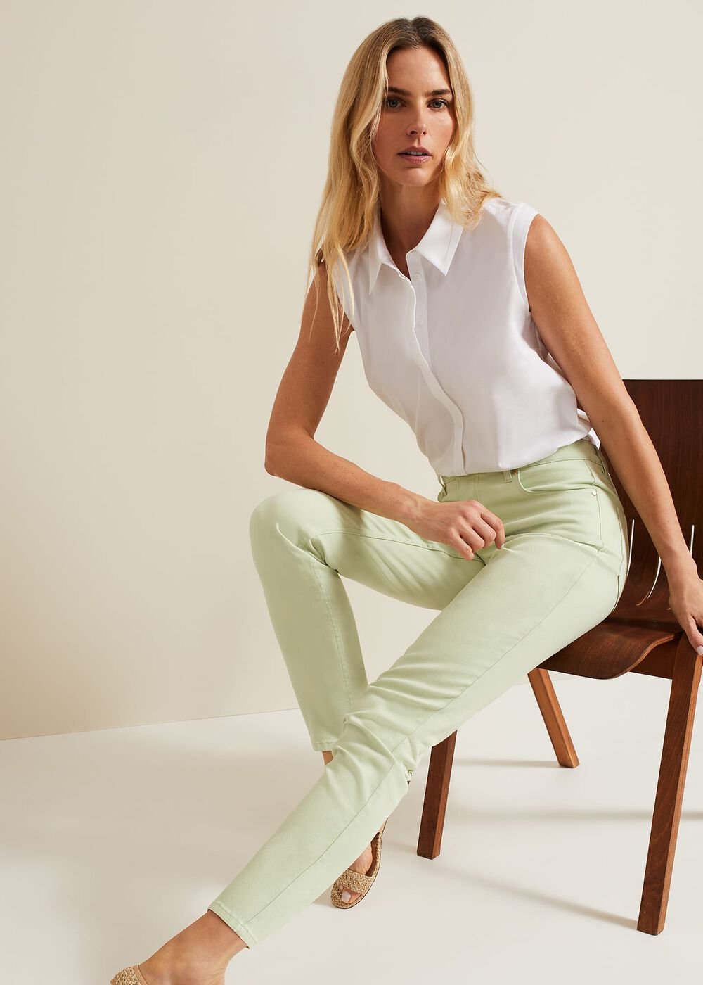 Lindsey Cropped Straight Leg Jeans