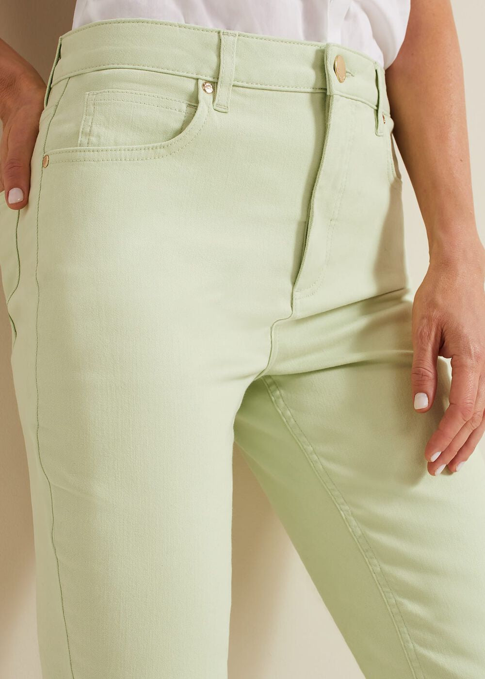 Lindsey Cropped Straight Leg Jeans